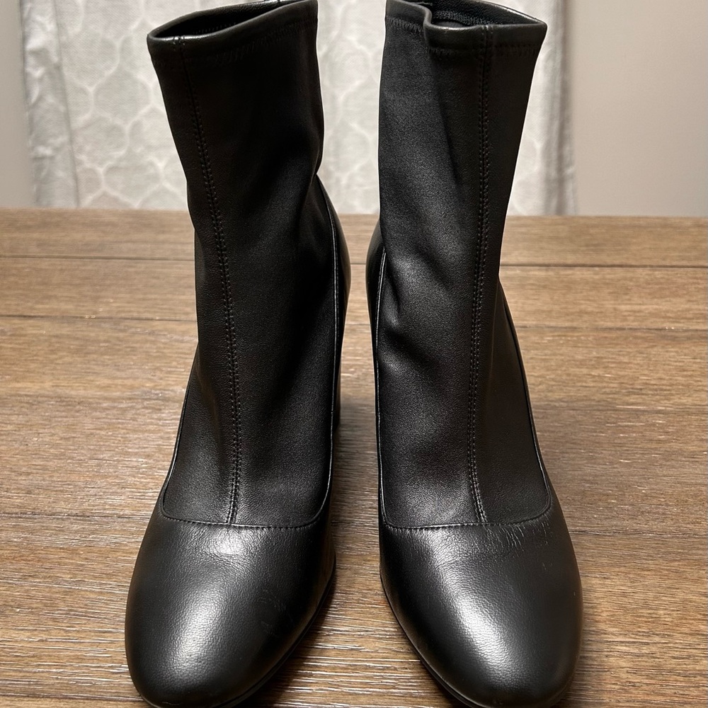 COACH Giana‎ Black Leather Stretch Bootie G2827 Size 9.5B - Picture 3 of 16